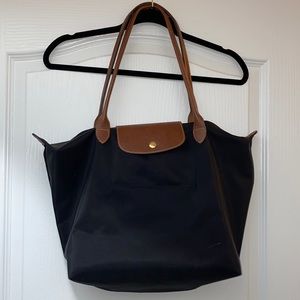 Black Longchamp tote!